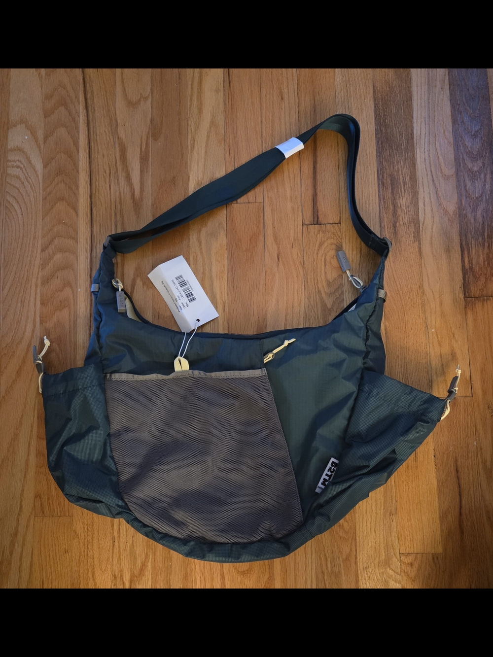 Baboon To The Moon Crossbody Bag (8L) - Big - Pine
